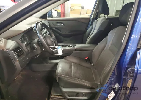 2022 Nissan Rogue Sv z USA, uszkodzony, nr VIN 5N1BT3BB0NC685232